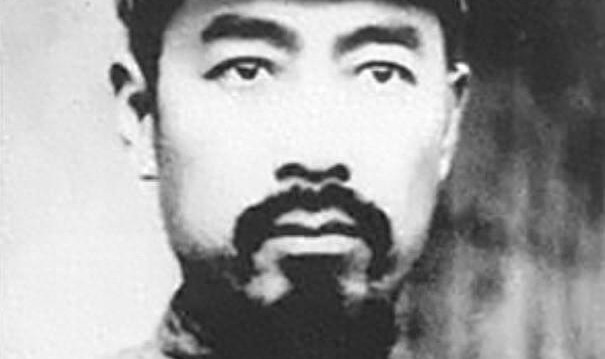 开云下载-蒋介石为何能当上黄埔军校的校长？周恩来：这两个人的帮助很大！